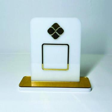 Imagem de Placa em acrilico para qr code de pix cor branco com dourado - CRIATIV