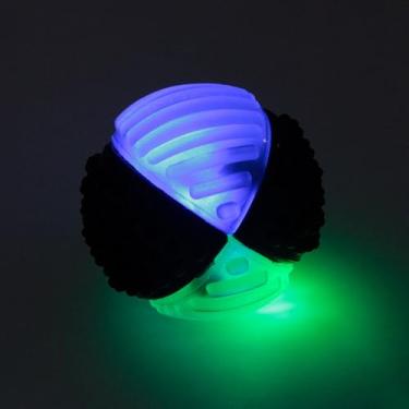 Imagem de Glowball Bola Interativa com LED para Cães, 6,5 cm, Flutuante, Ideal para Brincadeiras Noturnas e Aquáticas, Ativação por Impacto