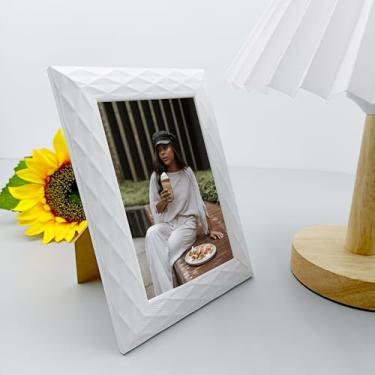 Imagem de Porta-retrato com padrão de diamante gracioso para mesa e parede suporte de foto moderno para decoração de casa (branco 15 x 20 cm)