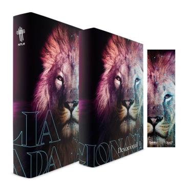 Imagem de Kit Biblia Leão NEON - Capa Dura - NTLH + Devocional 1 - Capa Dura + Marca Páginas