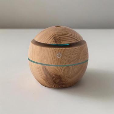 Imagem de Umidificador e Difusor de Óleo Essencial Elegância em Madeira - 120ml 