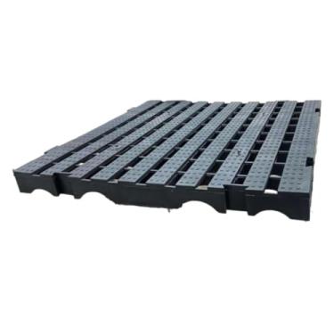 Imagem de Piso Plástico Modular Vazado, Polipropileno, Preto, 50x50x4cm, Antiderrapante, para Áreas Úmidas e Industriais