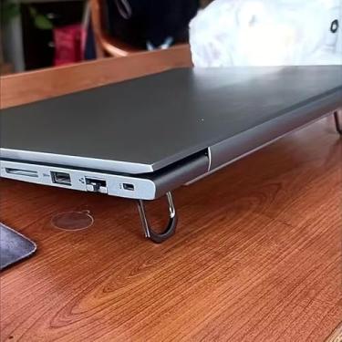 Imagem de 2 peças de elevação de teclado portátil, suporte autoadesivo para mini laptop, suporte invisível para teclado de computador para mesa, pés de laptop compatíveis com Pro/Air, Lenovo, Surface