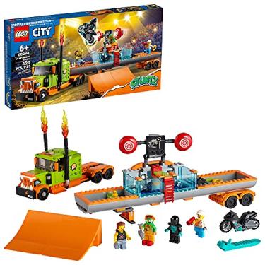 Imagem de 60294 LEGO® City Espetáculo de Acrobacias de Caminhão; Kit de Construção (420 peças)