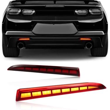 Imagem de PGTOPONE Refletores de para-choque traseiro de LED fumê lâmpadas de luz traseira de freio de neblina compatíveis com Chevy Camaro GEN6 2016-2024 Cadillac ATS XT5 Pontiac Kits de seta (VERMELHO)