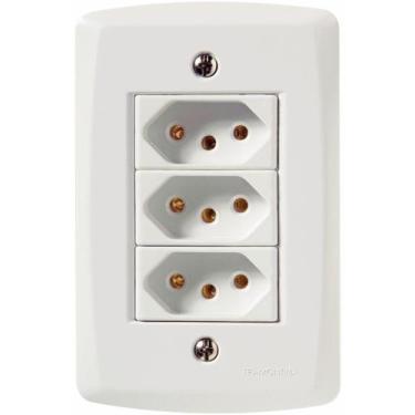 Imagem de Tomada Tripla Com Placa Branca Lux2 4x2 2P+T 20A 250V Tramontina