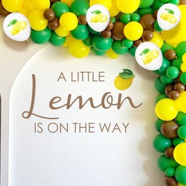 Imagem de Decorações de chá de bebê de limão - Decalque de sinal TrinhGuo A Little Lemon is On The Way para cenário de arco de balão, decoração de festa com tema de frutas marrons para chá de bebê revelação de