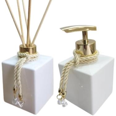 Imagem de Kit Lavabo Aromatizador E Porta Sabonete Líquido - Dispenser Organizador - Jogo Para Banheiro - Luiggi Presentes® (Branco e Dourado)