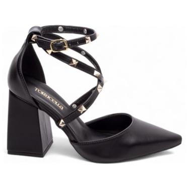 Imagem de SAPATO SCARPIN TORRICELLA SALTO ALTO NAPA PRETO APLIQUES DE PIRÂMIDE EM ABS E FIVELA DE AJUSTE NA COR DOURADO,NÚMERO 39