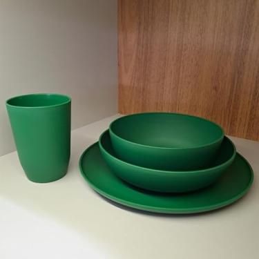 Imagem de Kit 4 Peças de Utensílios de Mesa – Prato Raso, Fundo, Bowl e Copo, Ideal para Dia a Dia e Refeições Domésticas (VERDE AMAZÔNIA)