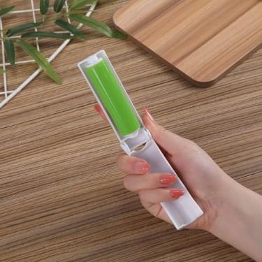 Imagem de Rolo de fiapos lavável – Removedor de pelos pegajoso dobrável e reutilizável para sofá, escova portátil para remoção de pelos, escova de limpeza para celular, adequado para viagens (verde)