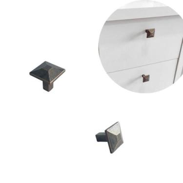 Imagem de 8 Puxador de Gavetas Quadrado modelo Pirâmide Ouro Velho - Compras Fác