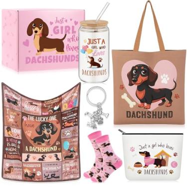 Imagem de Paterr 6 peças de presentes temáticos de dachshund para mulheres, sacola de lona de Natal, bolsa de maquiagem, cobertor, meias de 473 ml, xícara de café de vidro com palha, chaveiro fofo para Natal