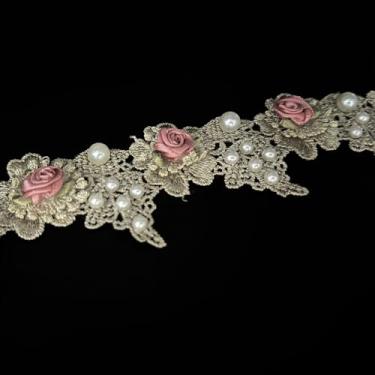 Imagem de 2 jardas vintage pérolas brancas flores rosas bordadas com borda de renda tecido apliques florais fita de renda nupcial artesanal costura artesanal para casamento, vestido de noiva, roupas, chapéu,