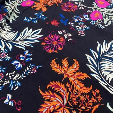 Imagem de Tecido Viscose Estampada Floral - 1,45m para Roupas Femininas e Vestid