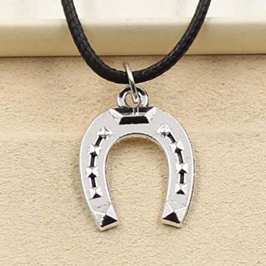 Imagem de EDCRFV Colar pingente de ferraduras de prata tibetana com cordão de couro preto feito à mão