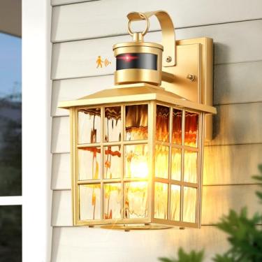 Imagem de VIANIS Luzes de varanda ao ar livre, luzes de garagem externas douradas, suporte de parede, luzes modernas com sensor de movimento externo para casa, luminárias de lanterna externa, lâmpadas externas