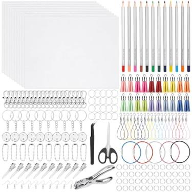 Imagem de shynek Kit de chaveiro com 300 folhas de plástico retrátil, incluindo papel retrátil, lápis de cor, borlas, chaveiros, clipes de cabelo, furador para artesanato criativo