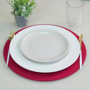 Imagem de Sousplat Redondo com Base MDF e Capa Oxford, Kit 2 Peças, 35cm Diâmetro, Base Resistente e Capa Removível, para Mesa de Jantar, 1 lugar (Vermelho)