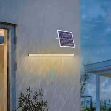 Imagem de Luzes de parede solares LED para ambientes externos IP65 à prova d'água com sensor de movimento arandelas de tira longa de alumínio moderno luz de segurança externa para jardim da porta da frente (luz