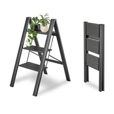 Imagem de PMEIXU Escada de 3 degraus, banco dobrável com pedais antiderrapantes largos, capacidade máxima de carga de 150 kg, escada de degrau leve de alumínio resistente, banco de degrau que economiza espaço