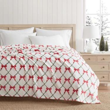 Imagem de Martha Stewart - Cobertor, cobertor incrivelmente macio para sofá ou cama, pelúcia estampada e roupa de cama grande (Emmas Bow White, 152 cm x 178 cm)