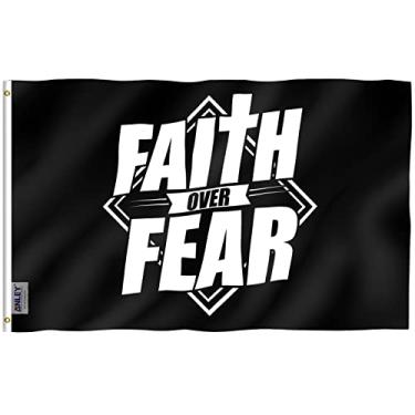 Imagem de Anley Fly Breeze 3x5 Foot Faith Over Fear Bandeira - Cor vívida e à prova de desbotamento - Cabeçalho de lona e costura dupla - Bíblia Jesus Bandeiras Poliéster com ilhós de latão 3 X 5 Ft