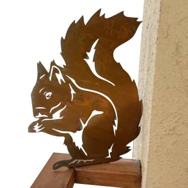 Imagem de pologmase metal decorativo | Estacas metal com pátina enferrujada, estaca jardim enferrujada decoração jardim esquilo ferrugem estaca árvore decorativa