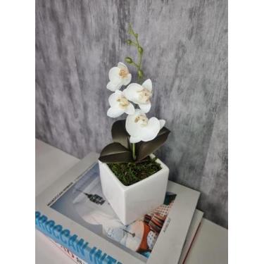 Imagem de Arranjo De Mini Orquídea Branca Vaso Branco Quadrado - FLORESCER DECOR