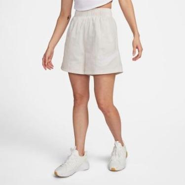 Imagem de Shorts Nike Sportswear Essential Feminino-Feminino