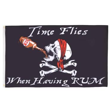 Imagem de AZ FLAG - Pirate Time Flies When Having Rum Flag 2' x 3' - Skull Pirates Flags 60 x 90 cm - Banner 2x3 pés - Drapeau Pirate Le temps passe avec le rhum