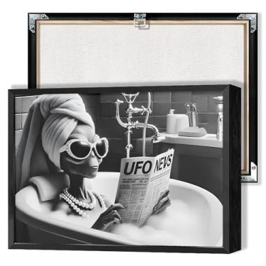 Imagem de Alien In Bathtub Canvas Posters Funky Black and White Bathroom Wall Art Bubble Bath Alien Read Newspaper Prints Painting For Living Room Restroom Wall Decor 30 x 40 cm sem moldura