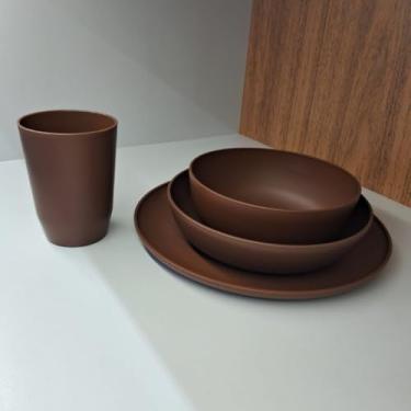 Imagem de Kit Peças para Refeições - Prato Raso, Fundo, Bowl e Copo | Conjunto em Plástico para Dia a Dia(MARROM)