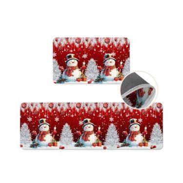 Imagem de Tapete de cozinha vermelho de Natal, 2 peças, tapetes antiderrapantes para árvore de Natal, bolas de Natal vermelhas macias, tapete de corredor de cozinha, absorvente de água, folhas de cedro