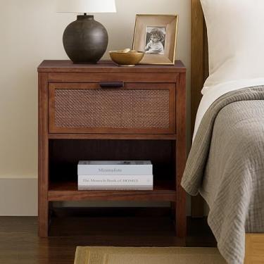 Imagem de Teamson Home Mesa de cabeceira Hatteras de 50 cm L com 1 gaveta profunda e prateleira aberta em estilo moderno costeiro, rolamento de esferas, molduras de madeira de pinho e MDF com rattan, acabamento