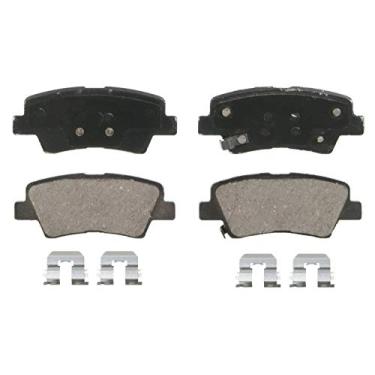 Imagem de O conjunto de pastilhas de disco de cerâmica Wagner QuickStop ZD1445 inclui equipamento de instalação da pastilha, parte traseira