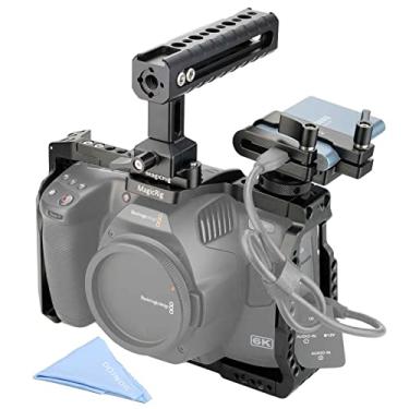 Imagem de MAGICRIG Suporte completo BMPCC 6K Pro para câmera Blackmagic Pocket Cinema 6K Pro/6K G2, com alça superior NATO Rail T5 SSD Mount Clamp Cold Shoe 3/20.3 cm-16 ARRI Localização e orifício de parafuso