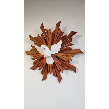 Imagem de Divino Espírito Santo em Madeira, Artesanato Mineiro, 47 x 47 cm, Raios Duplos