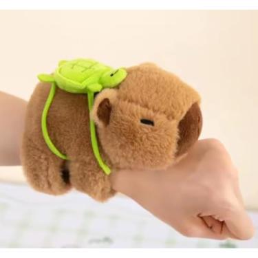 Imagem de Bichinho de Pelúcia para Pulso, Capivara Marrom com Mochila de Tartaruga, Bracelete Infantil