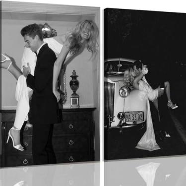 Imagem de Moda vintage feminista decoração de parede arte de parede em tela preta e branca pôsteres estéticos fumando senhora sentada em um banheiro pôster de dedo médio decoração de quarto de menina