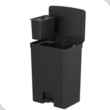 Imagem de Lixeira de pedal trium ou 50l preta 46+4l com cesto removível e tampa