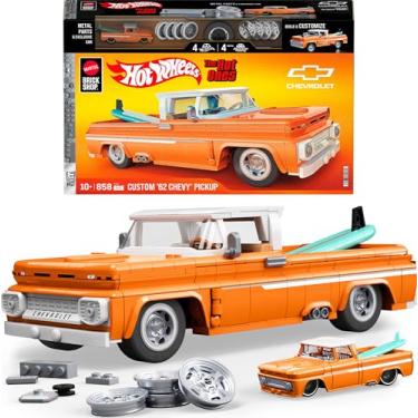 Imagem de Mattel Brick Shop Hot Wheels Jogo de Construção Elite Custom Chevy Pickup em escala 1:16 com Placa de Coleção e 1 carrinho de metal Perfeito para colecionadores