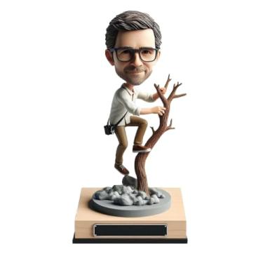 Imagem de Bobblehead personalizado Nature Explorer feito à mão a partir da sua foto, presente ideal para pai, namorado, irmão, decoração de mesa exclusiva para amantes de aventura