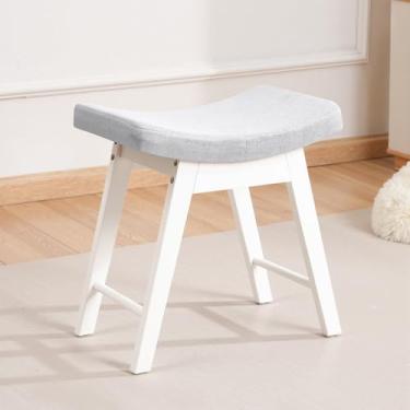 Imagem de COSTASKF Banqueta pequena com almofada de sela, cadeira de maquiagem de madeira maciça com assento de esponja, banco de apoio para os pés fácil de montar para quarto, entrada, banheiro, cinza claro