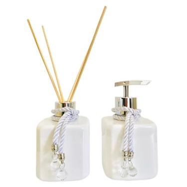 Imagem de Kit Lavabo Banheiro Saboneteira Difusor Aromatizador Luxo Pet 300ml - Plástico PET - Decorativo e Moderno para Banheiro(Prata,Sem Bandeja)