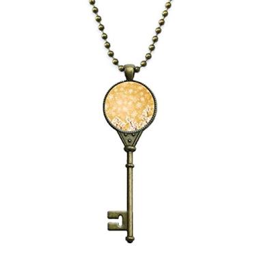 Imagem de DIYthinker Sakura Colar de chave japonesa com padrão de pétalas brancas