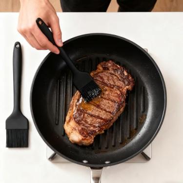 Imagem de Conjunto de pincéis de silicone, 2 peças de pincéis de pastelaria resistentes ao calor com núcleo de aço, podem ser lavados na lava-louças, utensílios de cozinha para assar e grelhar para molhos de