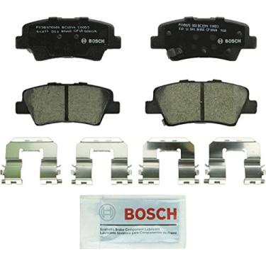 Imagem de Bosch BC1544 QuietCast Premium Ceramic Disc Brake Pad Set para Hyundai: 2012-2017 Accent, 2011-2016 Elantra, 2013-2014 Elantra Coupe; Kia: 2014-2017 Optima, 2012-2017 Rio; Traseira