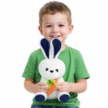Imagem de Coelho de Pelúcia com Cenoura 30cm Presente Páscoa Decoração Infantil 
