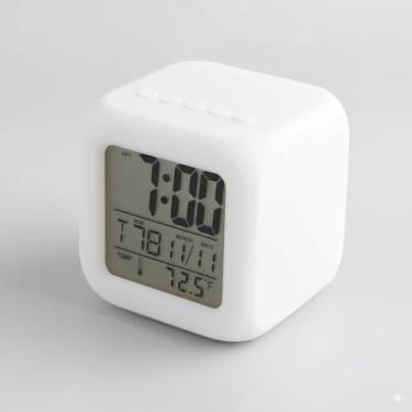 Imagem de Mini Relógio Despertador Digital LED, Branco, Portátil, Display LCD, Silencioso, com Temperatura e Data, para Mesa e Viagem